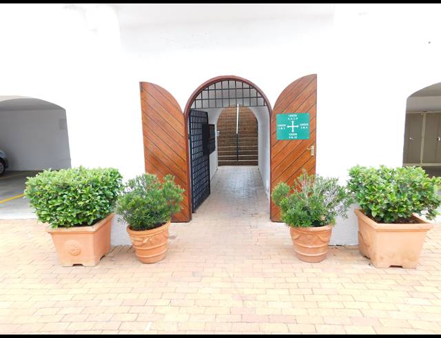 305M² OFFICE FOR SALE IN FERNDALE